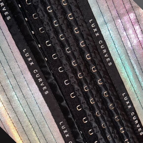 The Perfect Curves™ Waist Trainer & Extender by Luxx Curves Size XS - Picture 3 of 6